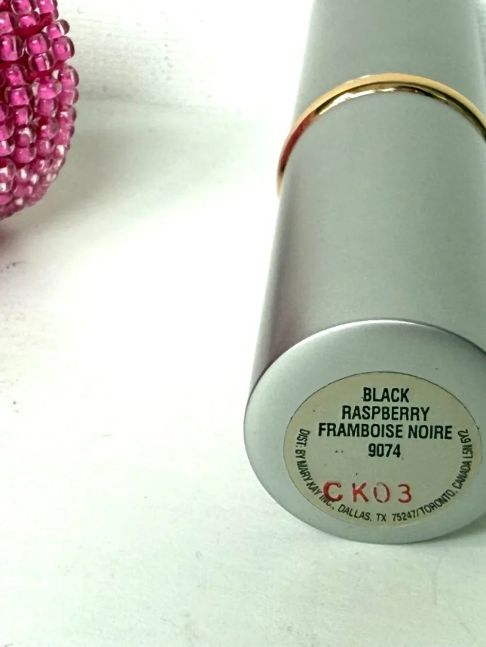 Mary Kay Signature Black Raspberry Lipstick 9074 in Hot Pink Beaded Case Holder